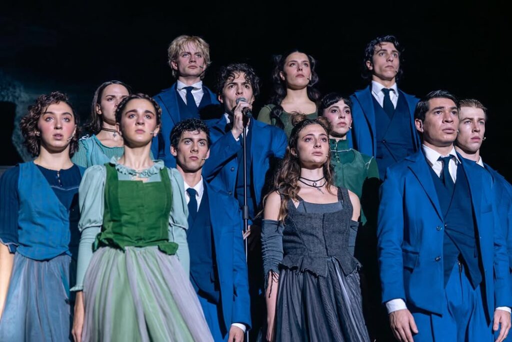 Elenco de Despertar de Primavera.