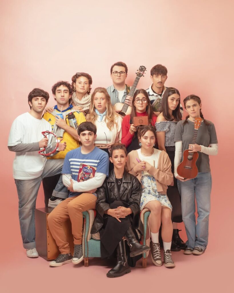 Dramaterapia. Perdón, no sé, nada.